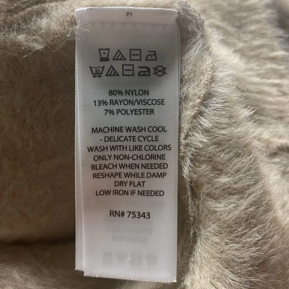 Bailey 44 Wm’s Sz Med Oatmeal Ribbed Cuffs & Mock Neck Fuzzy Drop Sleeve Sweater